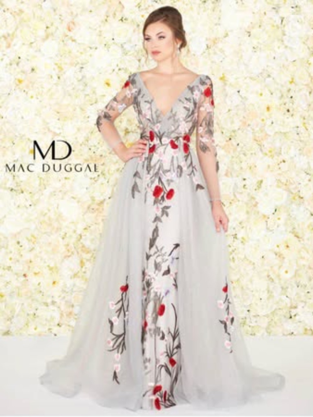 Stunning Mac Duggal floral embroidered Couture gown long sleeve V-neck - Picture 4 of 5